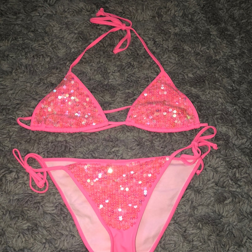 VS bikini